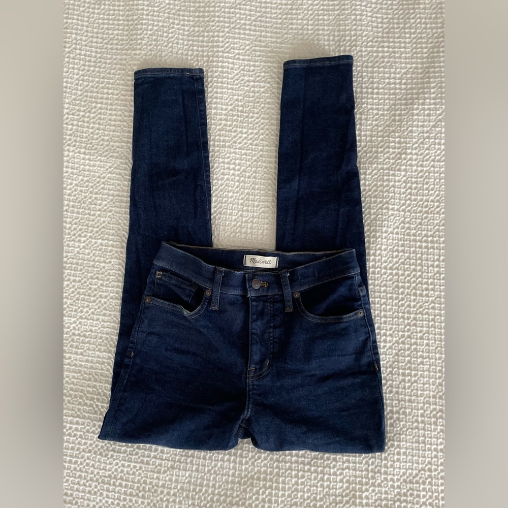 Madewell 9" Mid-Rise Skinny Jeans in Orland Wash: TENCEL™ Denim Edition - Picture 9 of 14